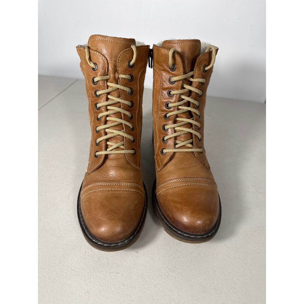Warmbat Australia Tan Leather Lace Up Combat Boots Faux Fur Lined Size 39 or 8.5
